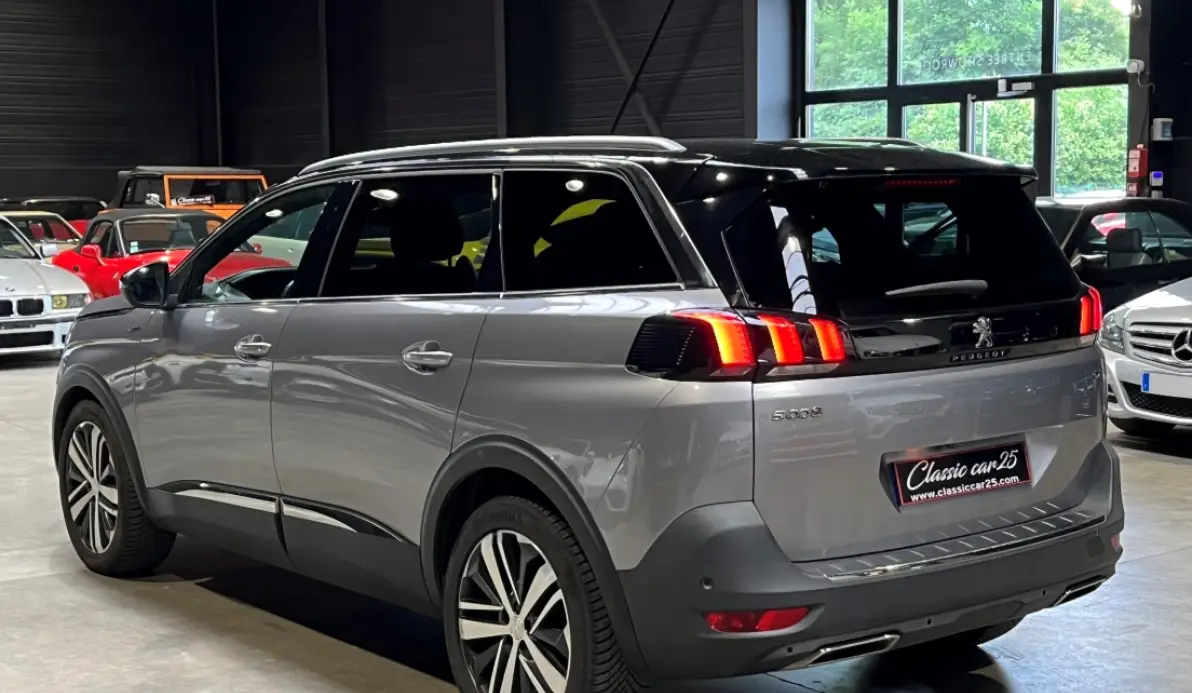 Peugeot 5008 GT 2.0 BlueHDI 180 EAT6 7 Places / Ori France / JA 19'' / Carplay / Caméra 360°