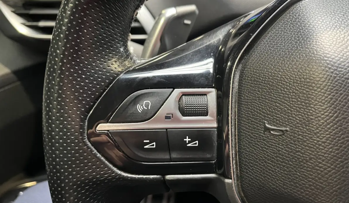 Peugeot 5008 GT 2.0 BlueHDI 180 EAT6 7 Places / Ori France / JA 19'' / Carplay / Caméra 360°