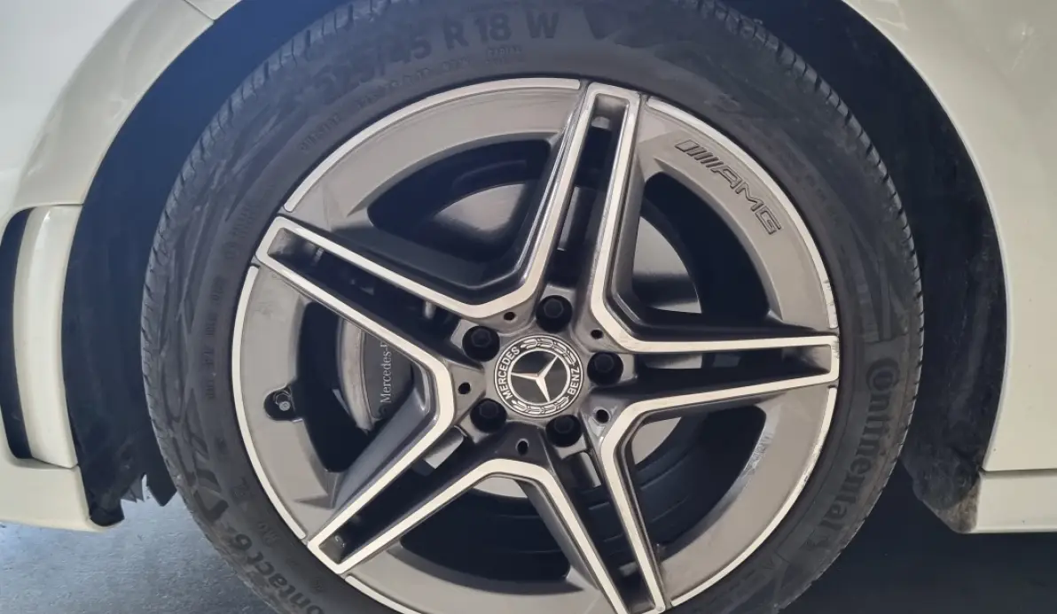 Mercedes Classe A 200 AMG Line 163 ch 7G-DCT