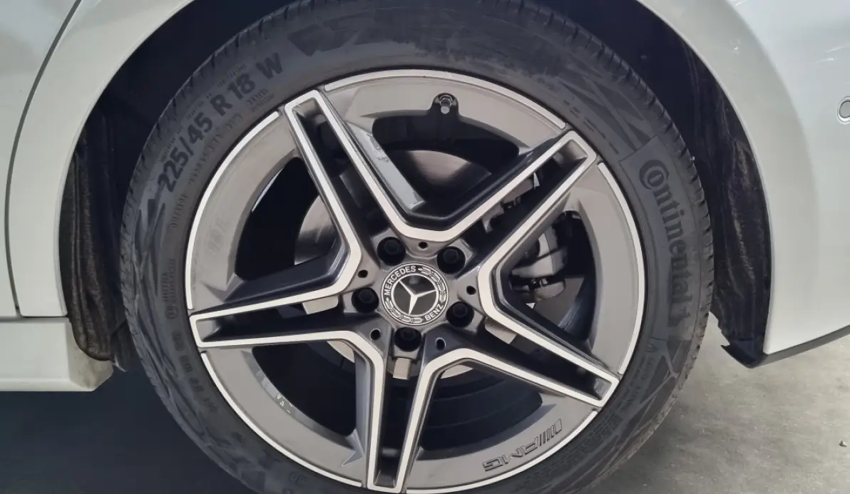 Mercedes Classe A 200 AMG Line 163 ch 7G-DCT