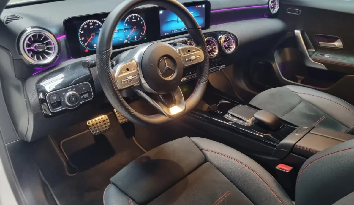 Mercedes Classe A 200 AMG Line 163 ch 7G-DCT