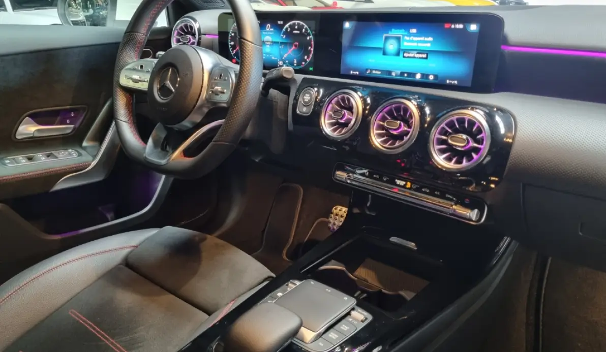 Mercedes Classe A 200 AMG Line 163 ch 7G-DCT