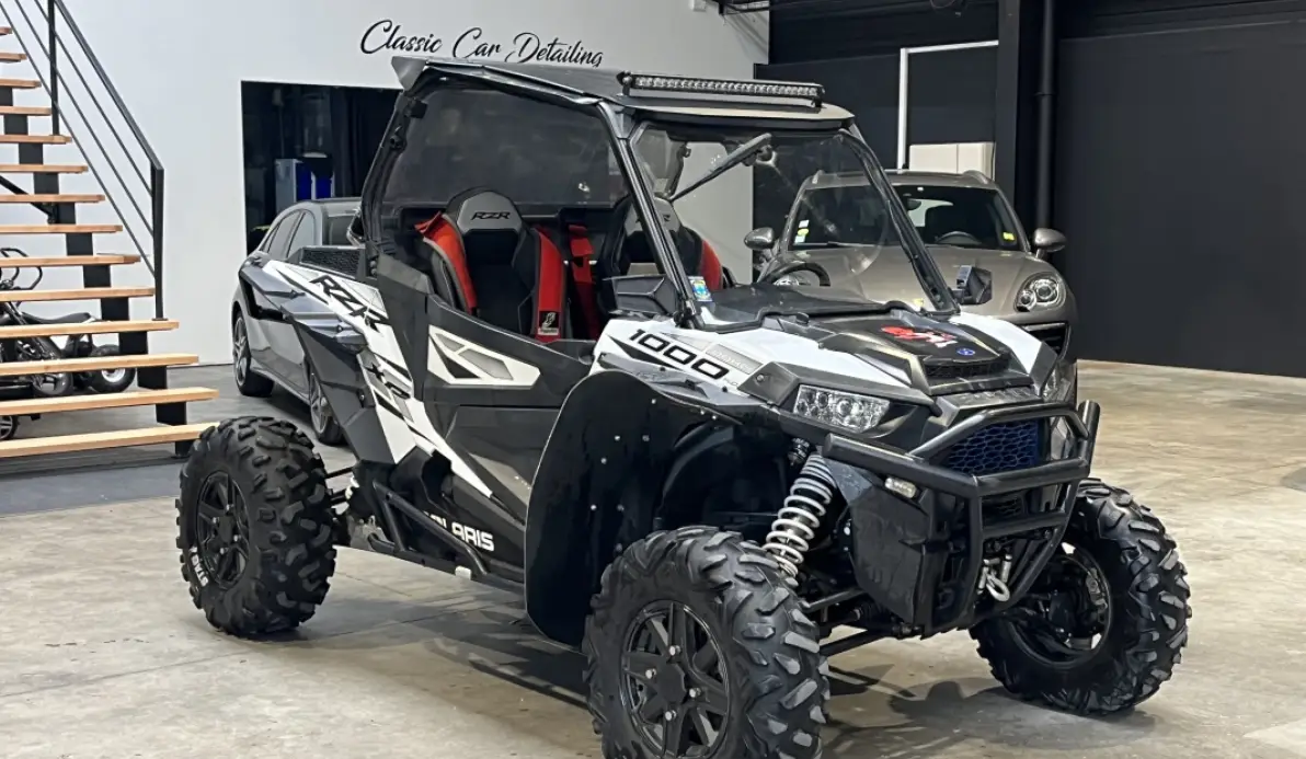 Polaris RZR 1000 Pare brise / Bluetooth / Treuil