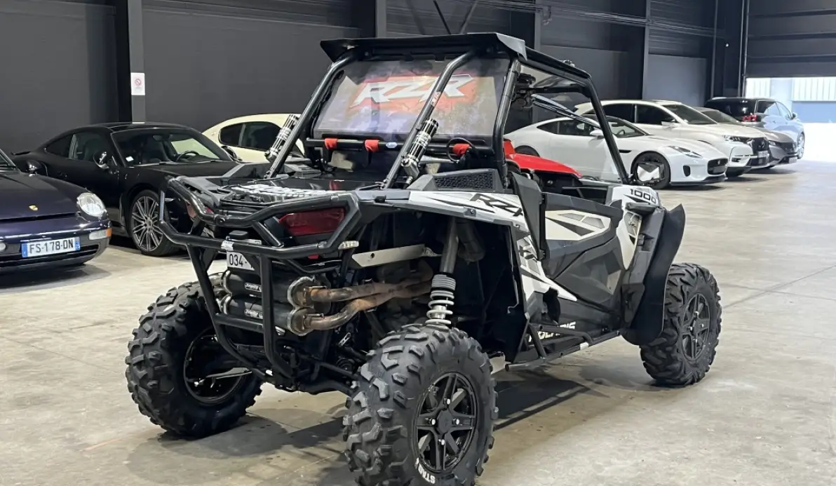 Polaris RZR 1000 Pare brise / Bluetooth / Treuil