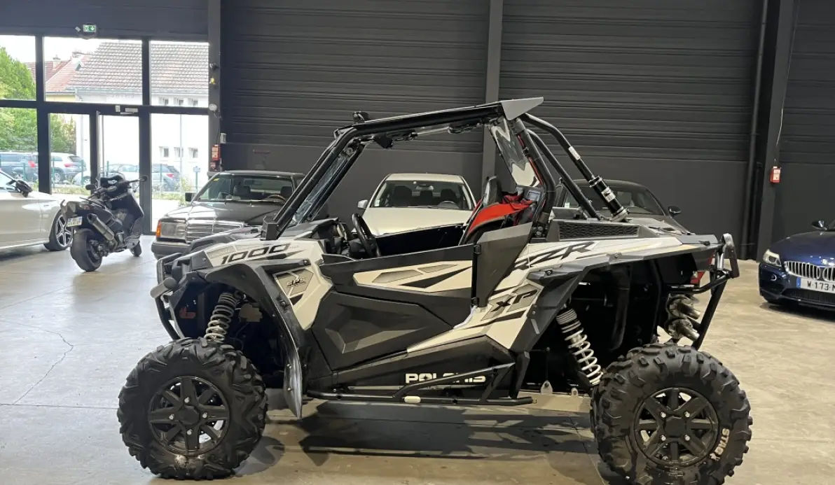 Polaris RZR 1000 Pare brise / Bluetooth / Treuil
