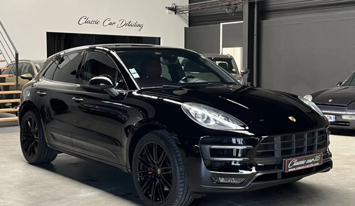 Porsche Macan Turbo 3.6 V6 PDK Pack Chrono / PASM / JA 21'' / Échappement sport