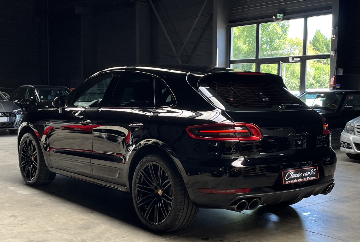 Porsche Macan Turbo 3.6 V6 PDK Pack Chrono / PASM / JA 21'' / Échappement sport
