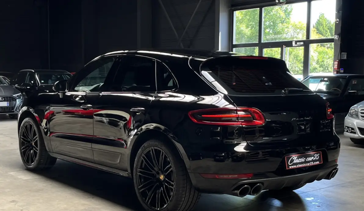 Porsche Macan Turbo 3.6 V6 PDK Pack Chrono / PASM / JA 21'' / Échappement sport