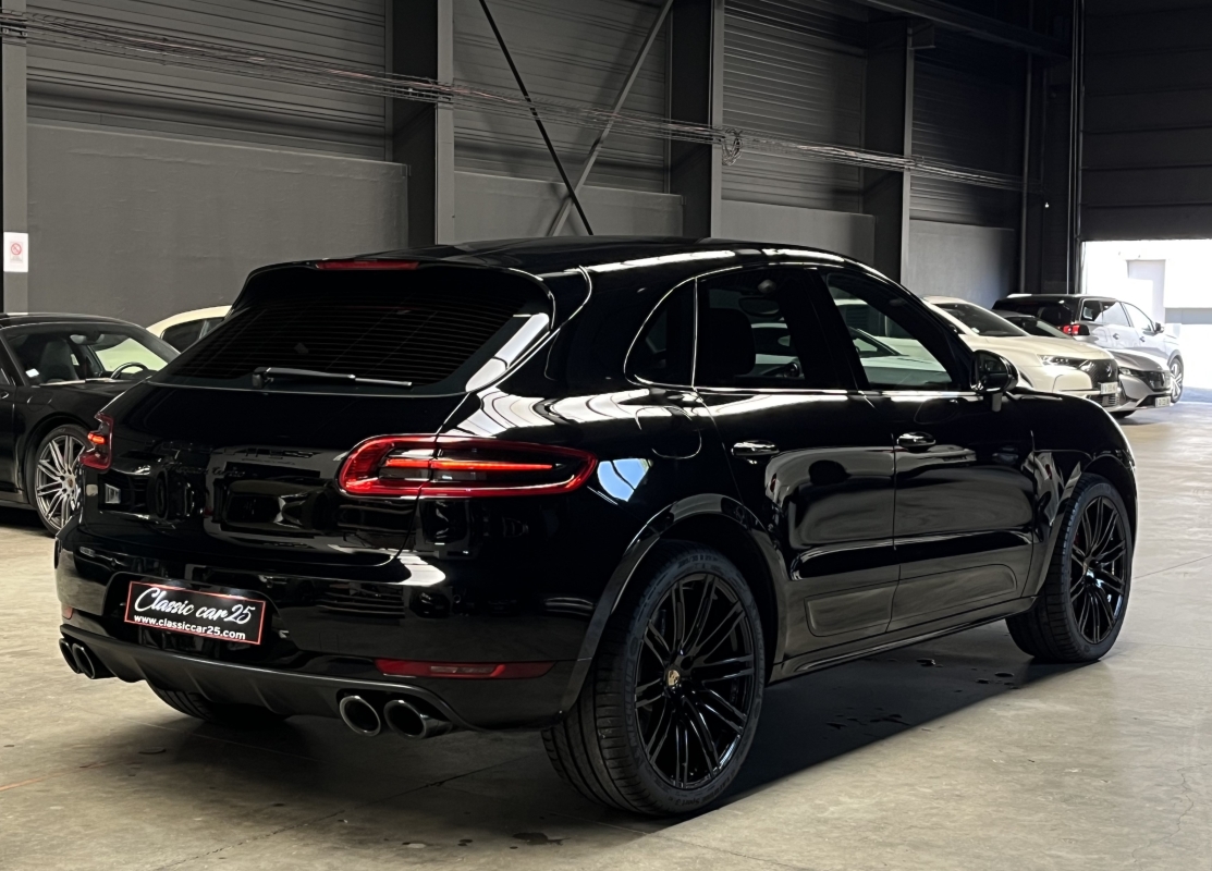 Porsche Macan Turbo 3.6 V6 PDK Pack Chrono / PASM / JA 21'' / Échappement sport