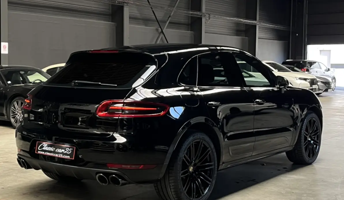 Porsche Macan Turbo 3.6 V6 PDK Pack Chrono / PASM / JA 21'' / Échappement sport