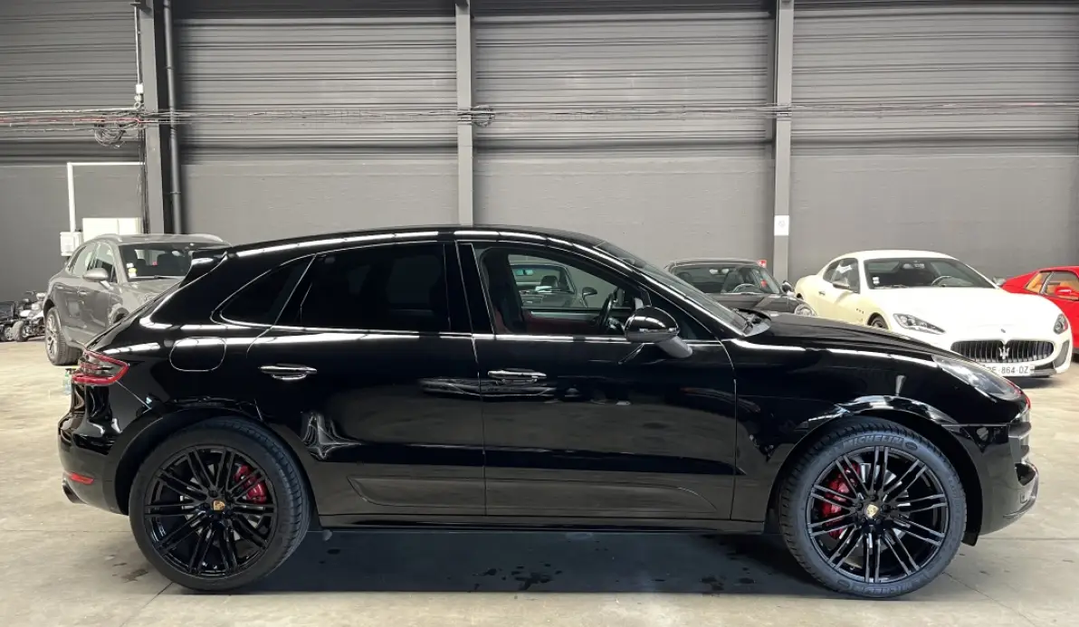 Porsche Macan Turbo 3.6 V6 PDK Pack Chrono / PASM / JA 21'' / Échappement sport