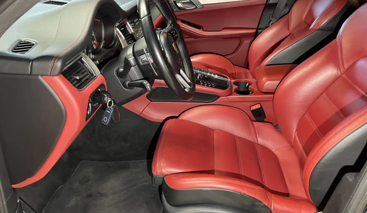 Porsche Macan Turbo 3.6 V6 PDK Pack Chrono / PASM / JA 21'' / Échappement sport