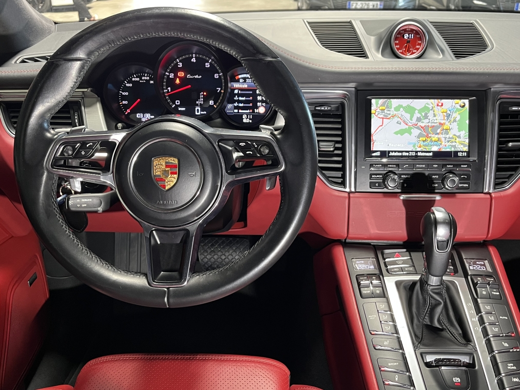 Porsche Macan Turbo 3.6 V6 PDK Pack Chrono / PASM / JA 21'' / Échappement sport