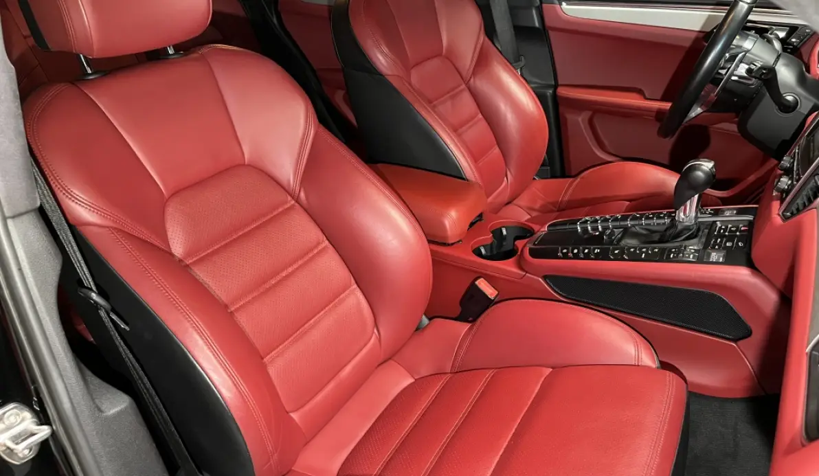 Porsche Macan Turbo 3.6 V6 PDK Pack Chrono / PASM / JA 21'' / Échappement sport