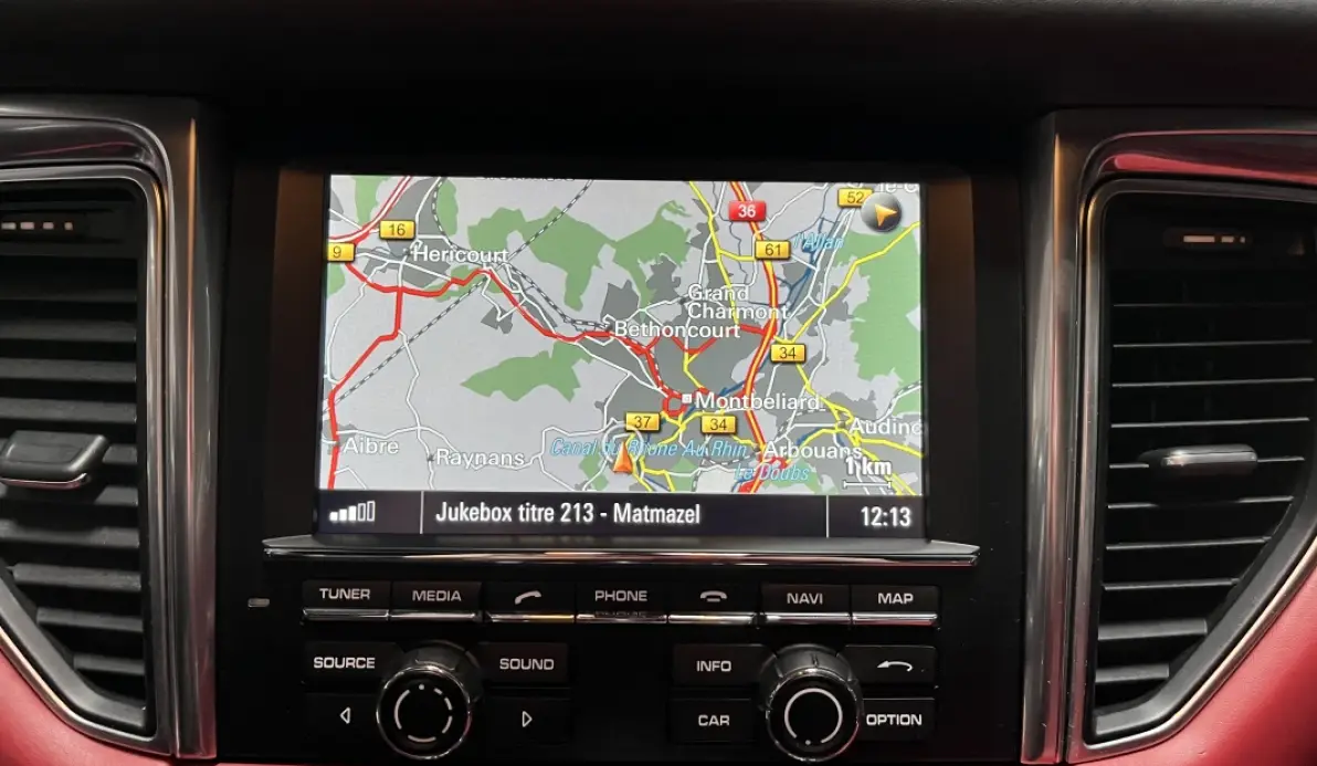 Porsche Macan Turbo 3.6 V6 PDK Pack Chrono / PASM / JA 21'' / Échappement sport