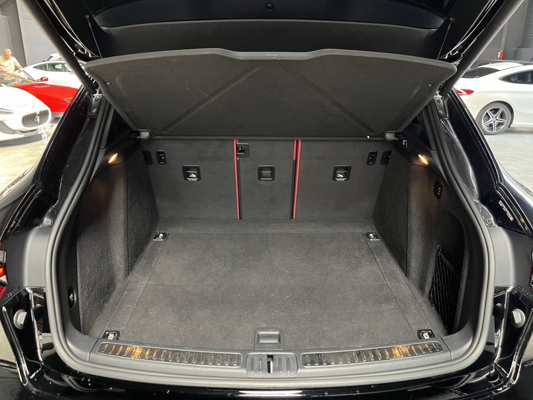 Porsche Macan Turbo 3.6 V6 PDK Pack Chrono / PASM / JA 21'' / Échappement sport