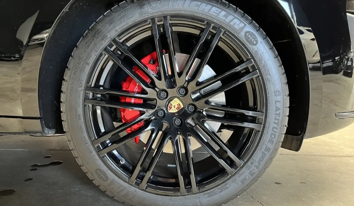 Porsche Macan Turbo 3.6 V6 PDK Pack Chrono / PASM / JA 21'' / Échappement sport