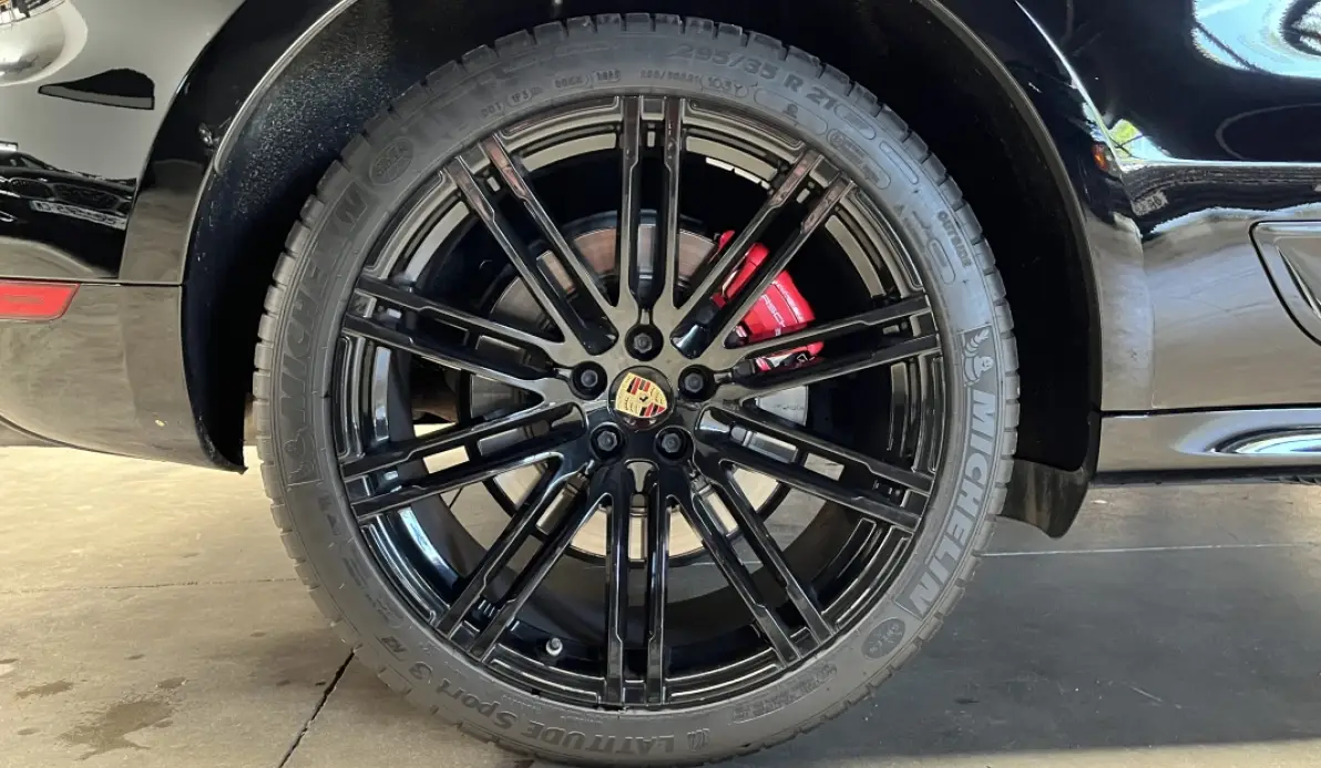 Porsche Macan Turbo 3.6 V6 PDK Pack Chrono / PASM / JA 21'' / Échappement sport