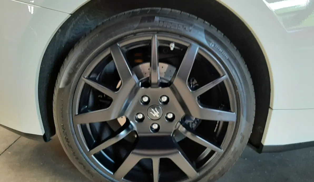 Maserati Granturismo V8 4,2L 405 ch BVA