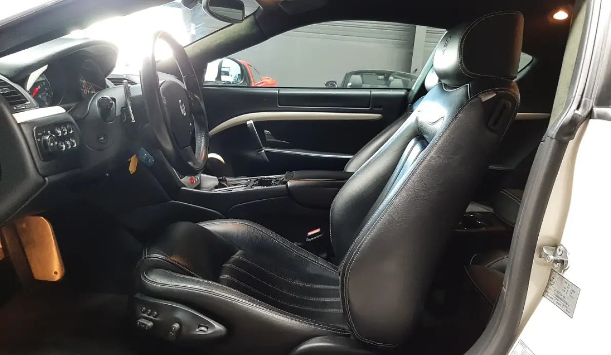 Maserati Granturismo V8 4,2L 405 ch BVA