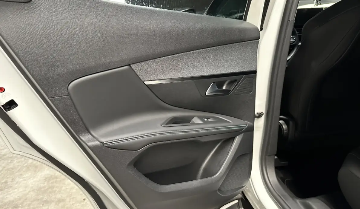 Peugeot 3008 Blue HDi 130 ch phase 2