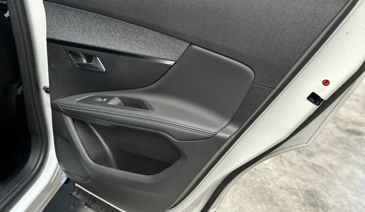 Peugeot 3008 Blue HDi 130 ch phase 2