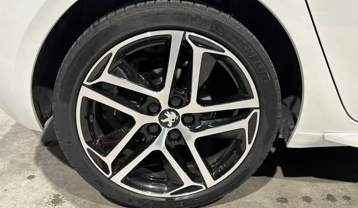Peugeot 308 Allure THP 155 ch BVM6