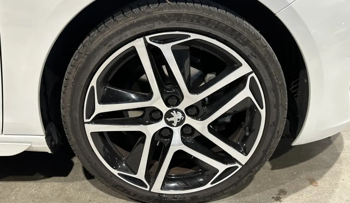 Peugeot 308 Allure THP 155 ch BVM6
