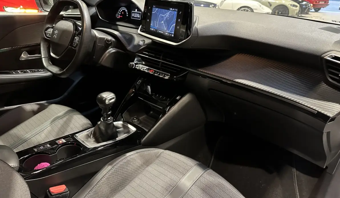 Peugeot 208 Allure Business PureTech 100ch BVM Blanc Nacré