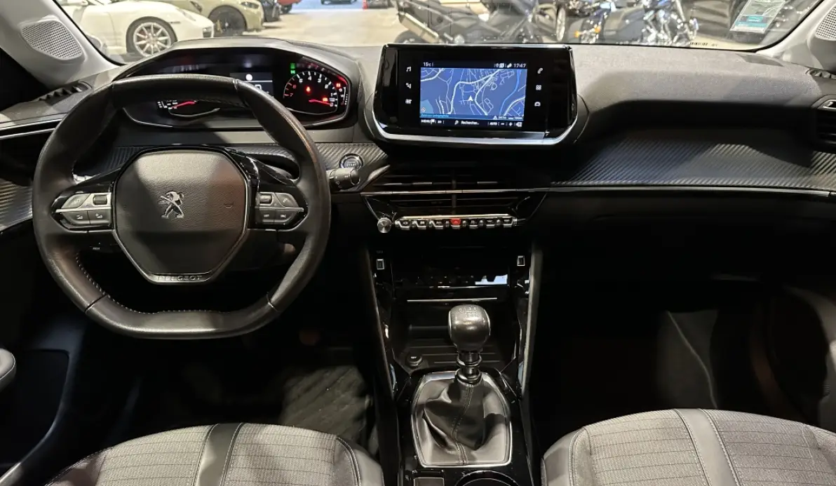 Peugeot 208 Allure Business PureTech 100ch BVM Blanc Nacré
