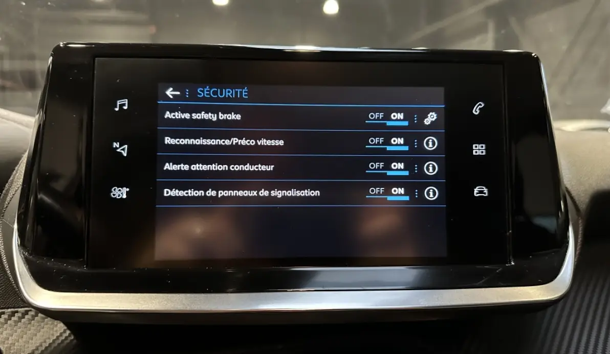 Peugeot 208 Allure Business PureTech 100ch BVM Blanc Nacré