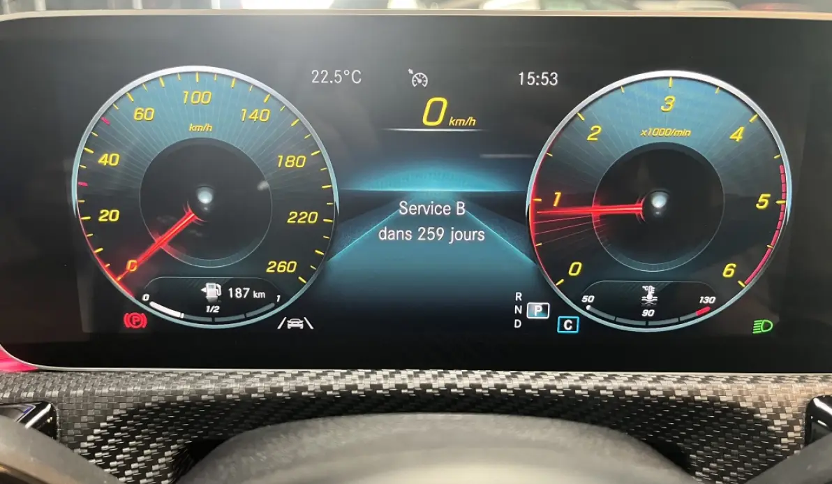 Mercedes Classe A A 180 d 116ch Toit ouvrant / Éclairage d'ambiance / Caméra