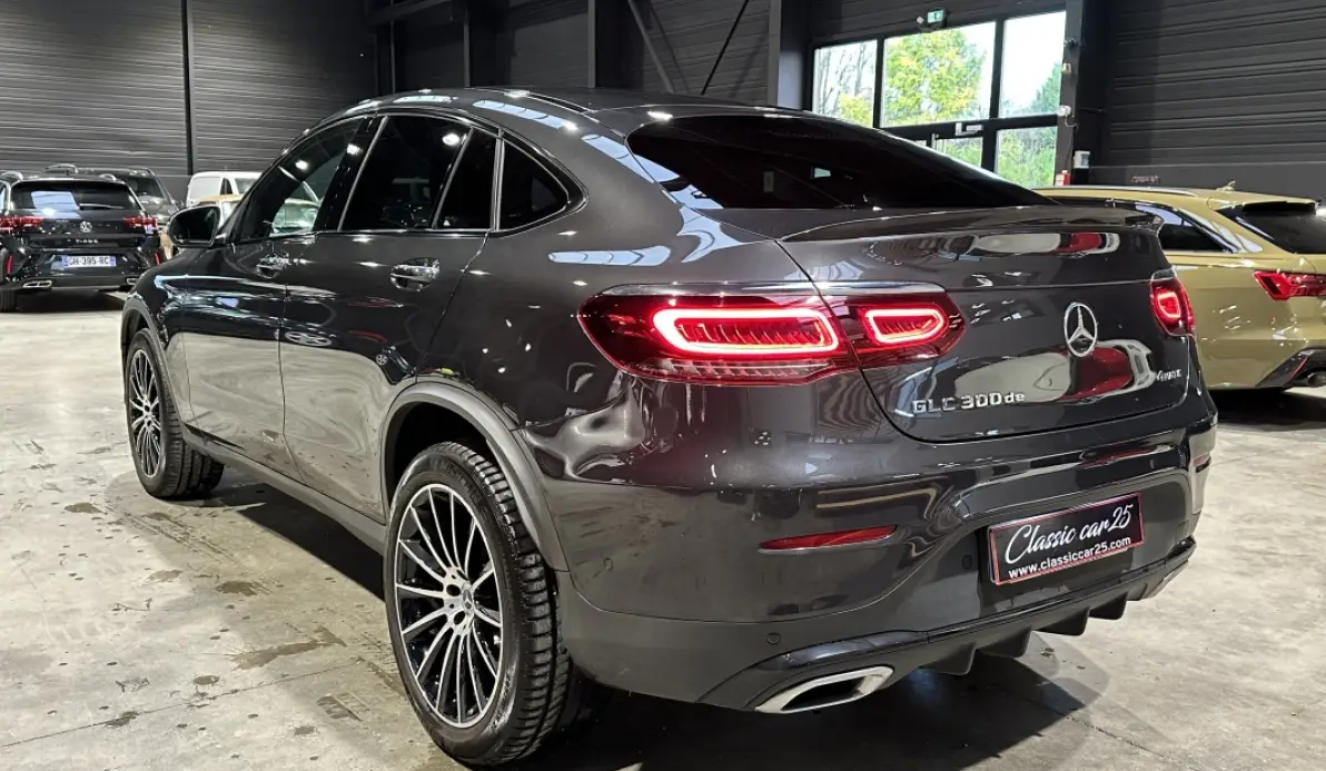 Mercedes GLC Coupé 300 DE 4MATIC AMG LINE 9G-TRONIC