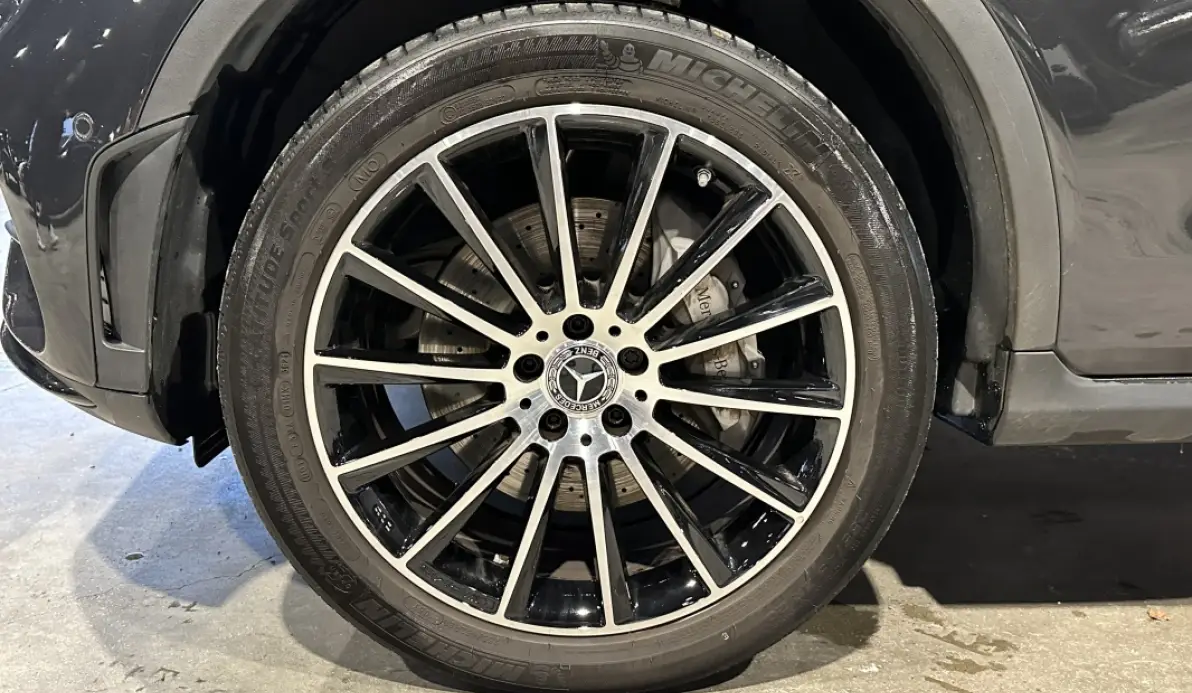 Mercedes GLC Coupé 300 DE 4MATIC AMG LINE 9G-TRONIC
