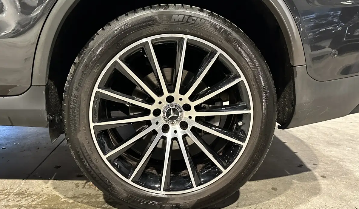 Mercedes GLC Coupé 300 DE 4MATIC AMG LINE 9G-TRONIC