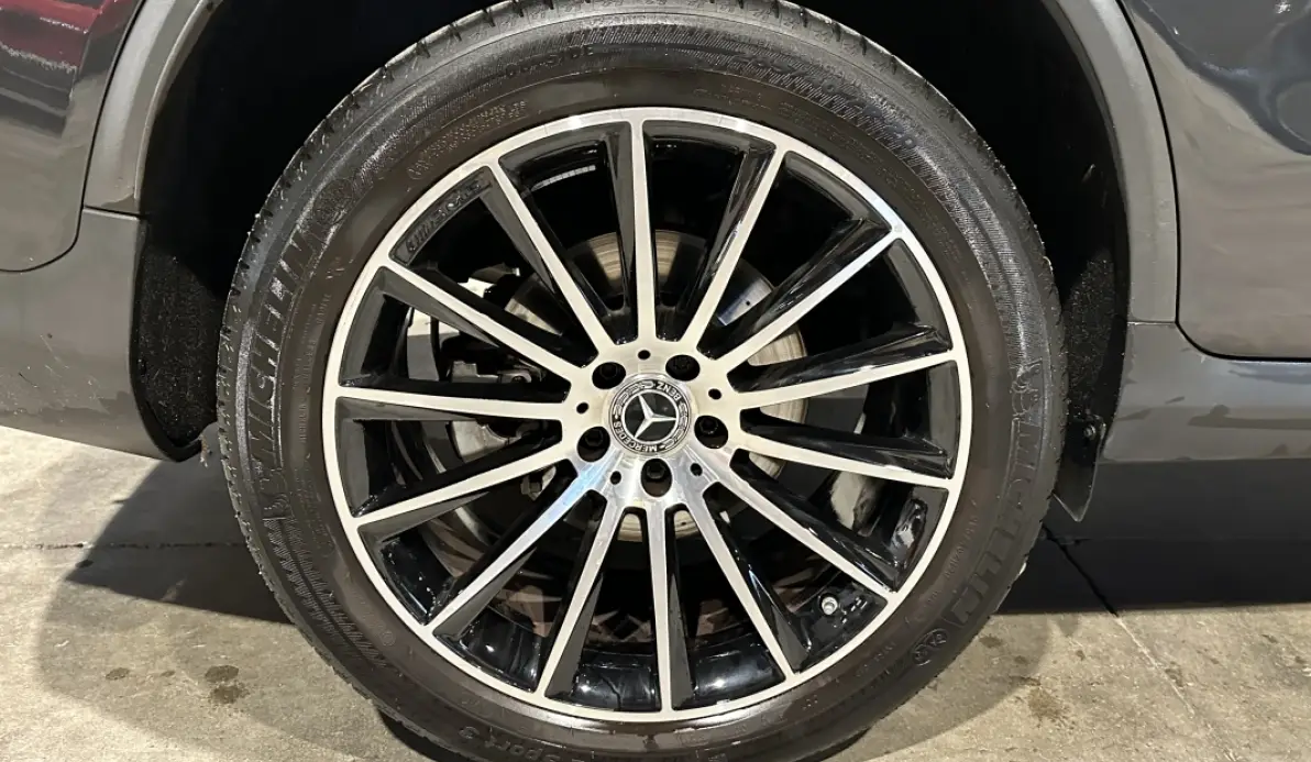Mercedes GLC Coupé 300 DE 4MATIC AMG LINE 9G-TRONIC