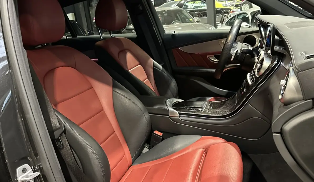 Mercedes GLC Coupé 300 DE 4MATIC AMG LINE 9G-TRONIC