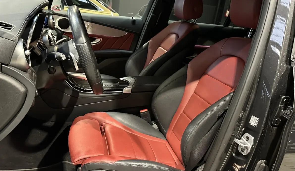 Mercedes GLC Coupé 300 DE 4MATIC AMG LINE 9G-TRONIC