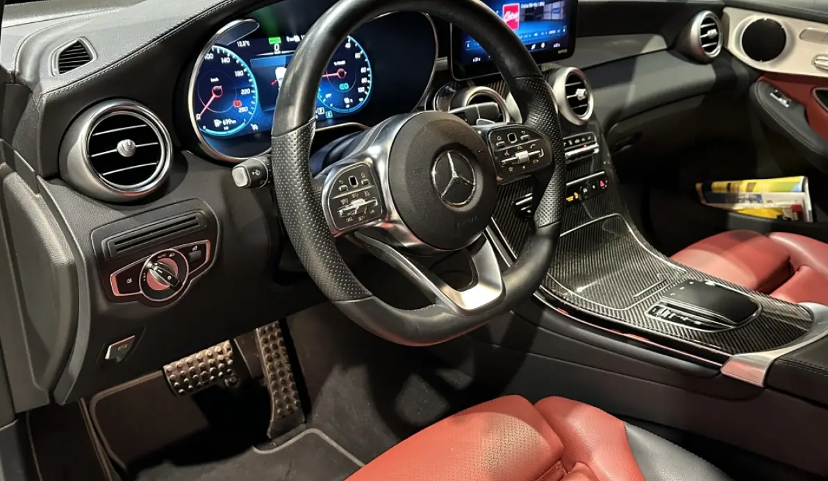 Mercedes GLC Coupé 300 DE 4MATIC AMG LINE 9G-TRONIC