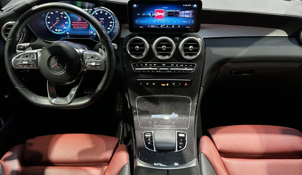 Mercedes GLC Coupé 300 DE 4MATIC AMG LINE 9G-TRONIC