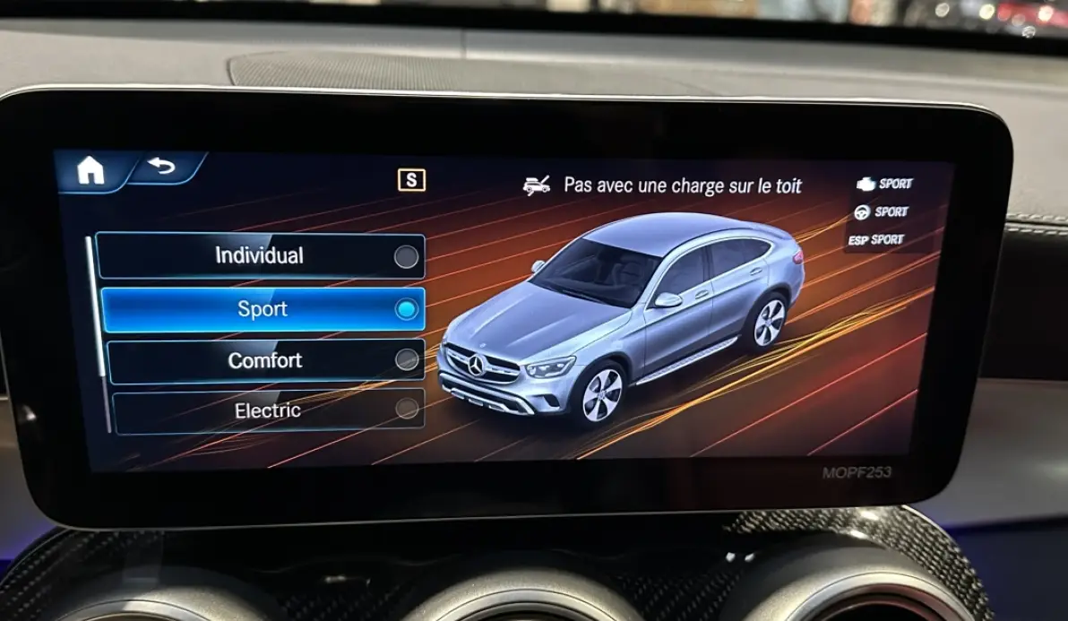 Mercedes GLC Coupé 300 DE 4MATIC AMG LINE 9G-TRONIC