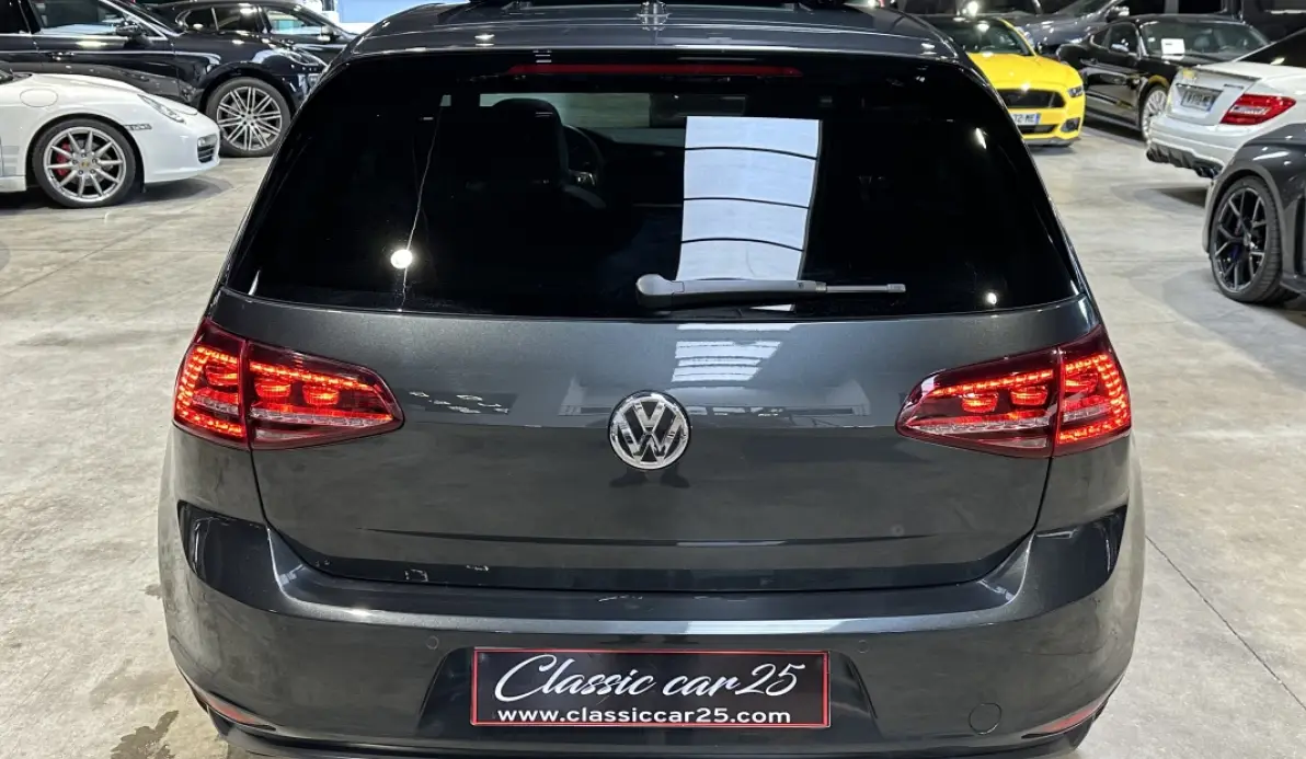 Volkswagen Golf GTI Performance 2.0 TSI 230 DSG6 5P