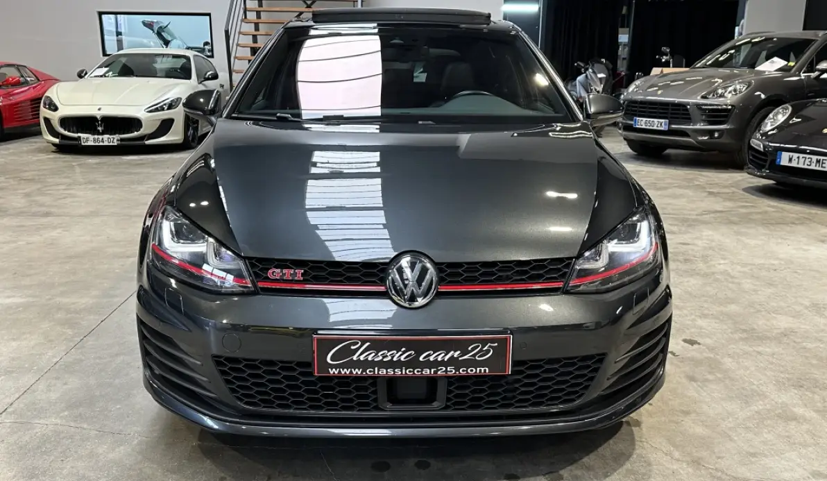 Volkswagen Golf GTI Performance 2.0 TSI 230 DSG6 5P
