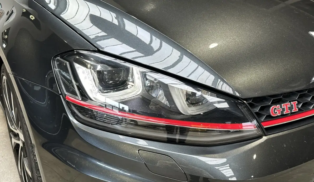 Volkswagen Golf GTI Performance 2.0 TSI 230 DSG6 5P