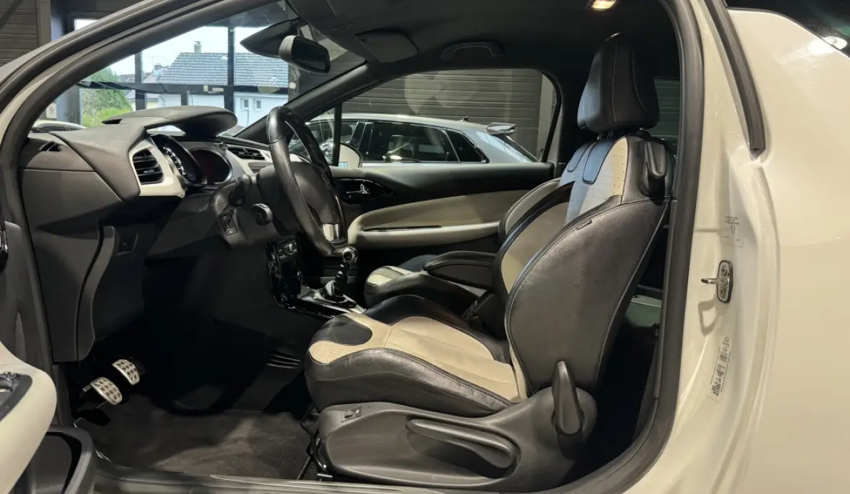 Citroën DS3  1.6 THP 155 Sport Chic