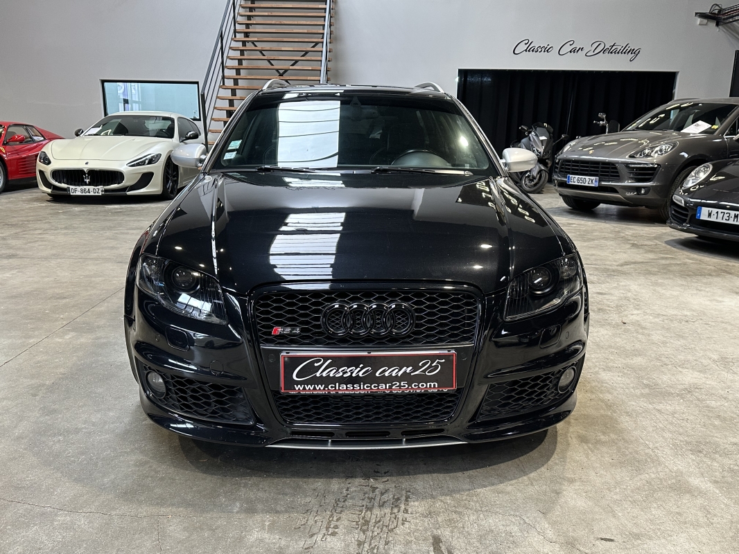 Audi RS4 4.2 V8 420cv