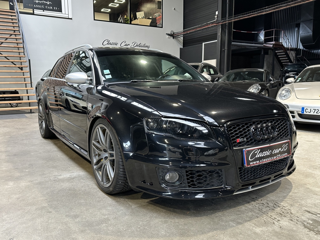 Audi RS4 4.2 V8 420cv