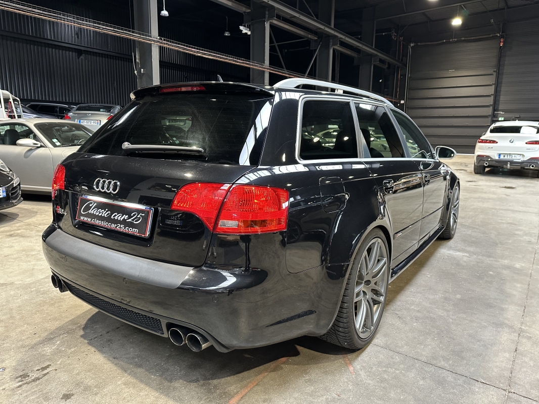 Audi RS4 4.2 V8 420cv