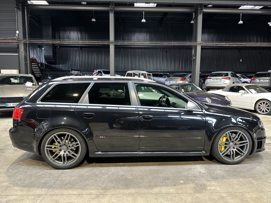 Audi RS4 4.2 V8 420cv