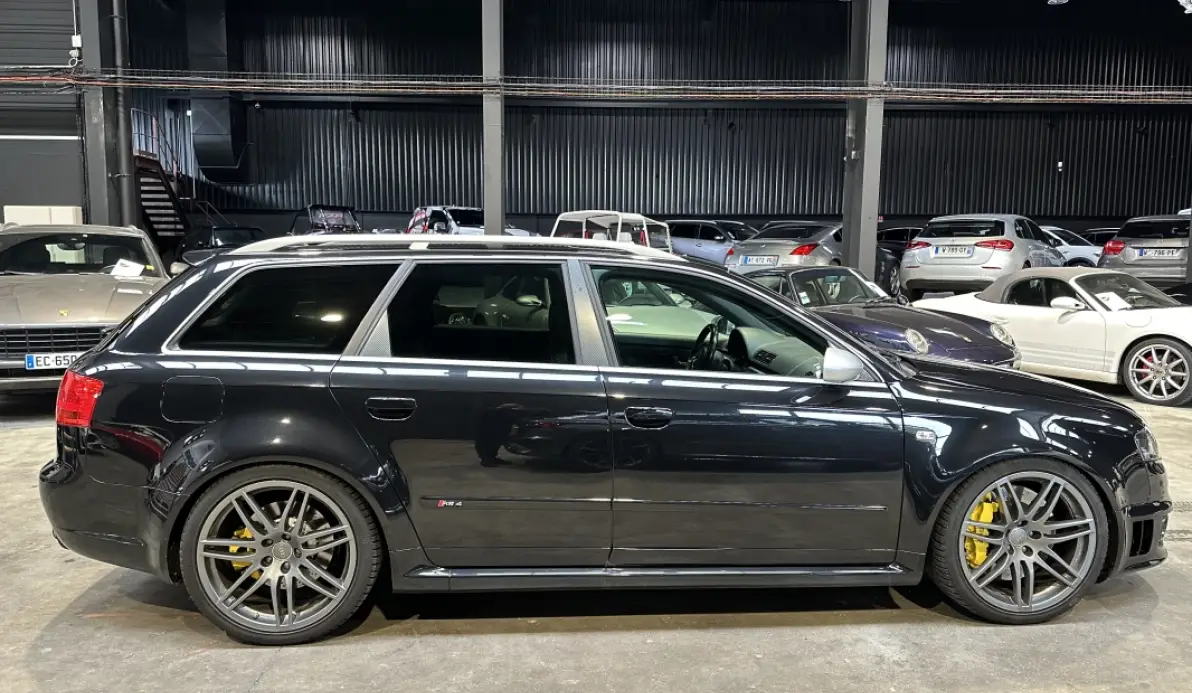 Audi RS4 4.2 V8 420cv